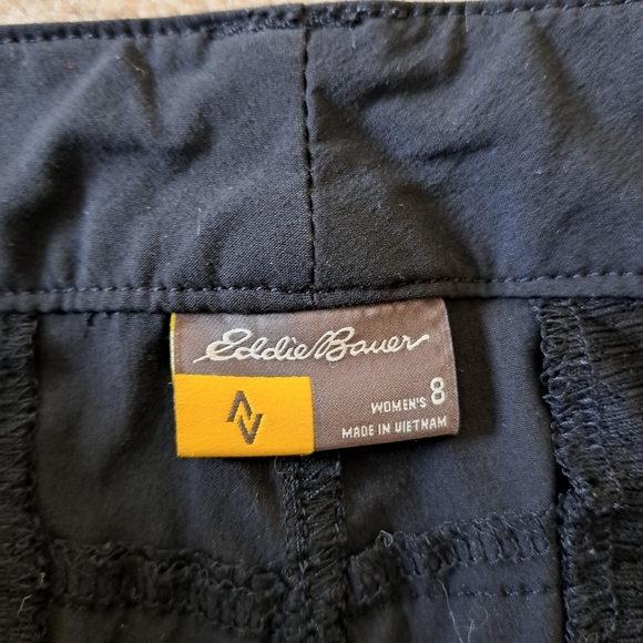 Eddie Bauer Capri Pants Women's Size 8 Black Cropped Stretch Cargo Pants Casual - Picture 6 of 10